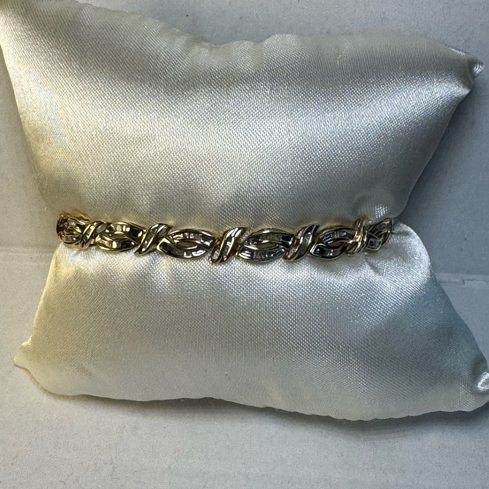 14KT Yellow Solid Gold Wave Design Diamond Bracelet